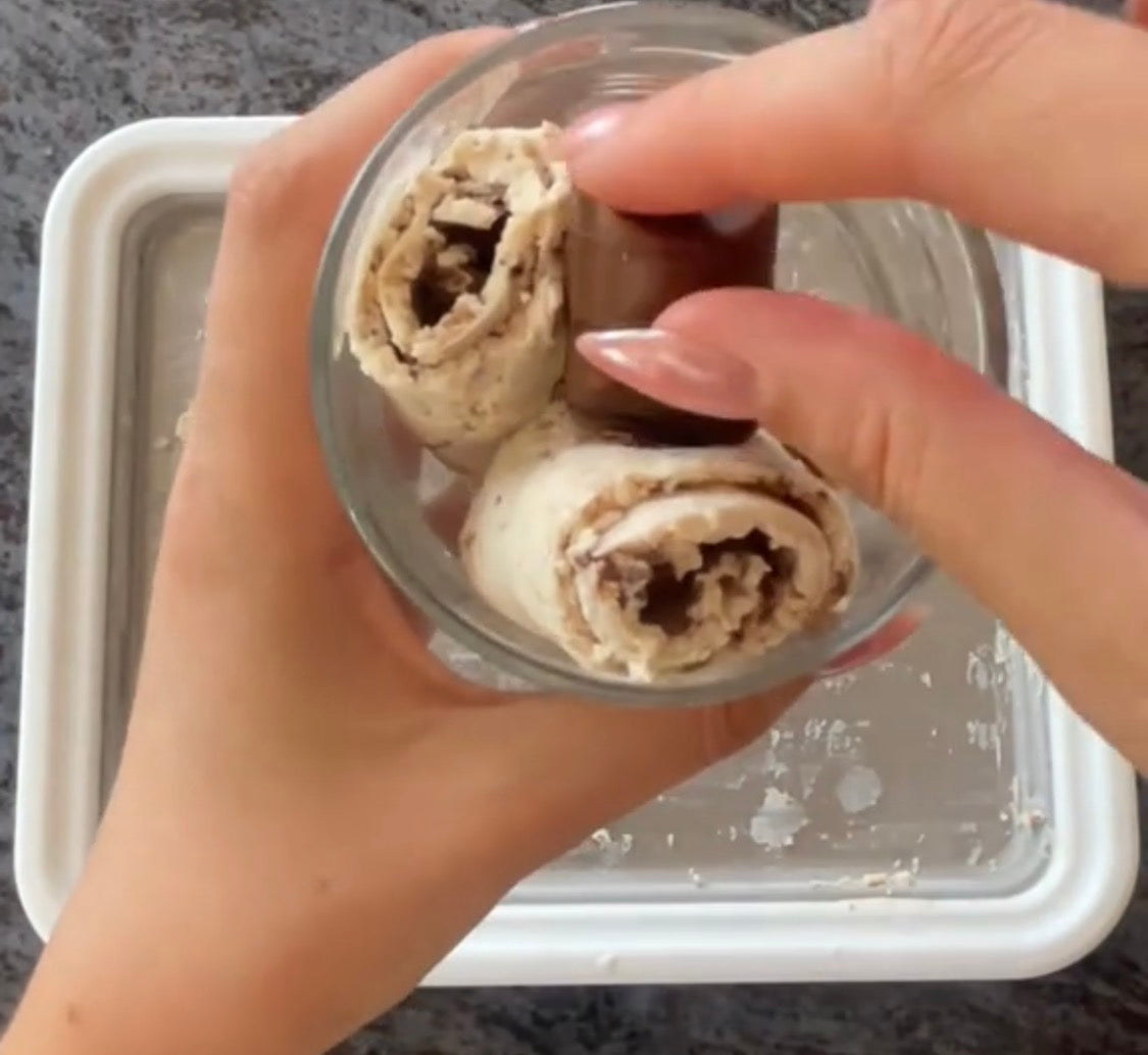 HELADERA PARA HACER HELADOS EN ROLLOS.